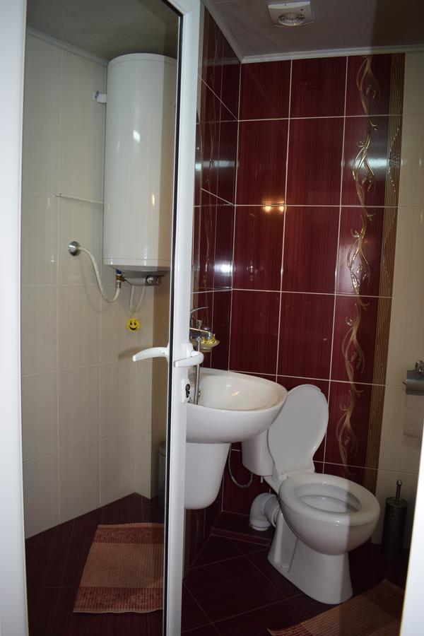 Complex Pele Hotel Zmeitsa Bagian luar foto
